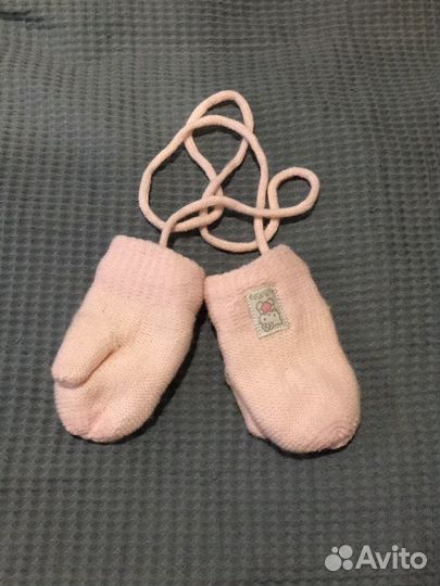 Варежки на веревочке хеллоу китти hello kitty