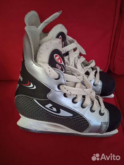 Коньки Bauer, лыжные ботинки Madshus, Fischer