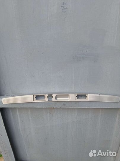 Молдинг(ручка) задней двери х рэй