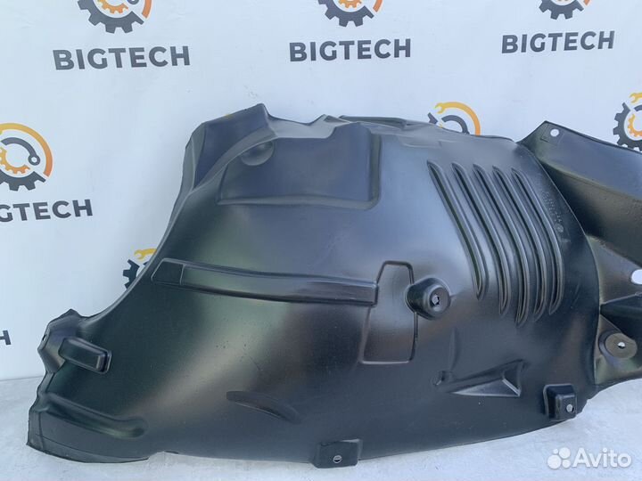 Подкрылок передний правый Mercedes A2186900230