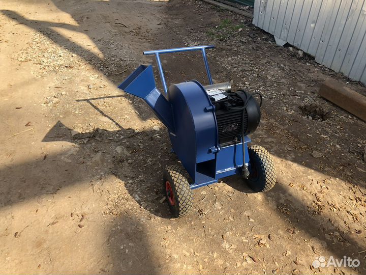 Садовый измельчитель электрический сд 300 2,2 кВт