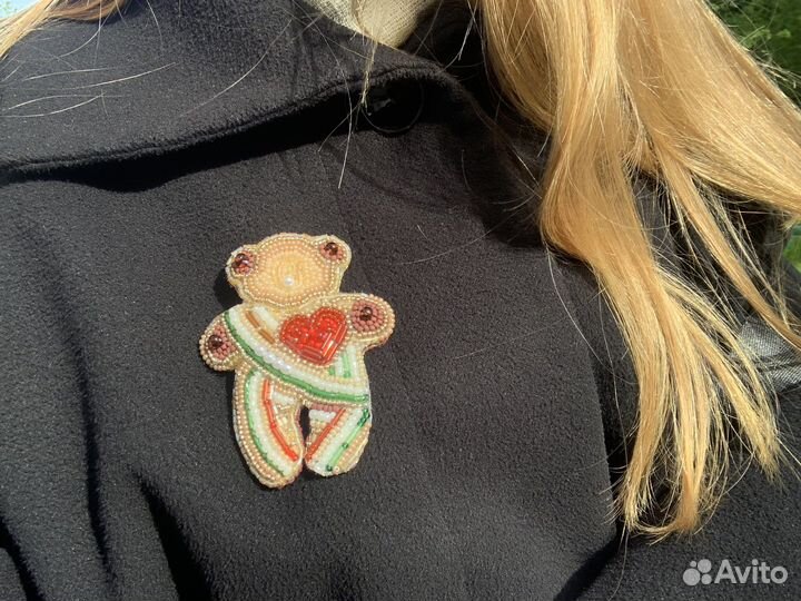 Брошь из бисера/украшения