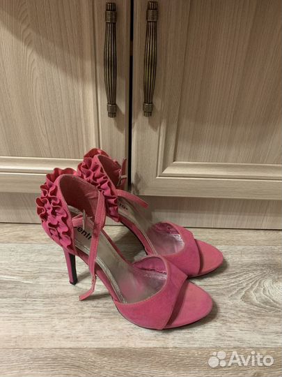 Платье вечернее