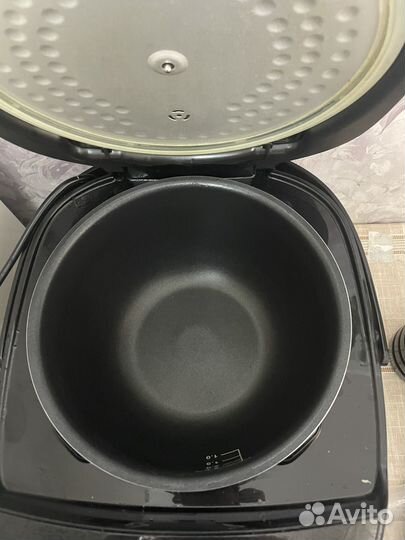 Мультиварка Redmond RMC-IHM303