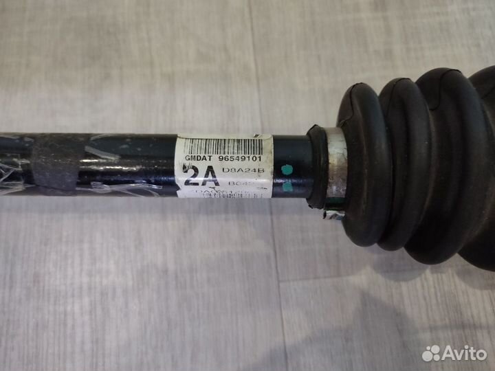 Привод левый Chevrolet Lacetti