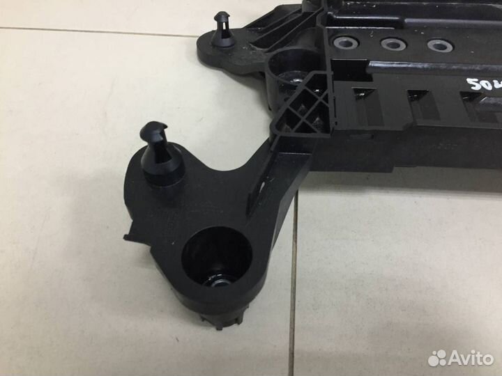 Крепление акб корпус / подставка Skoda Octavia A8