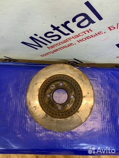 Диск тормозной передний правый Nissan Almera G15