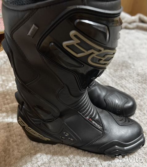 Мотоботы TCX