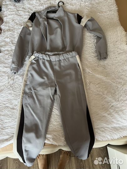 Спортивный костюм S
