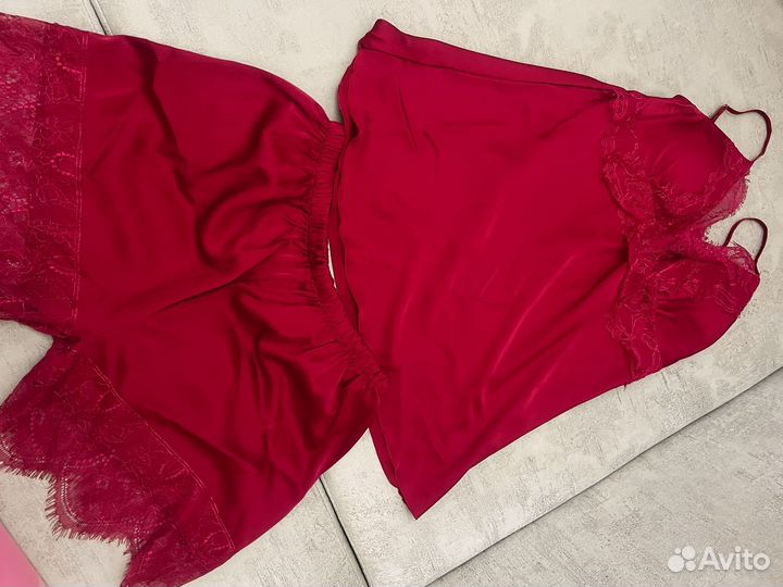 Комплект из 5 предметов - сорочка, халат, пижама