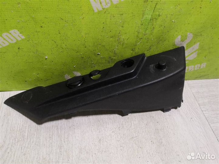 Держатель задней полки Хендай i30 12-17