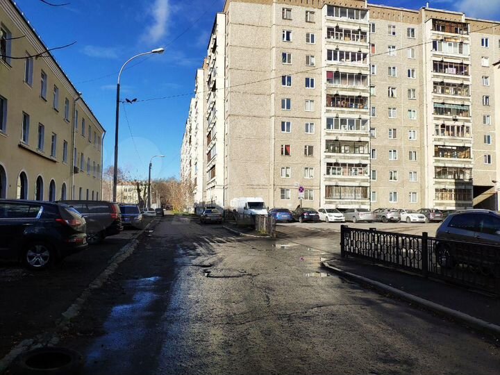 Торговая площадь у ТЦ, 91 м²