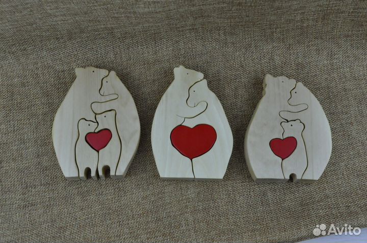 Фигурки деревянные семья мишек