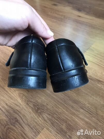 Школьные кожаные туфли для девочки 34 размер
