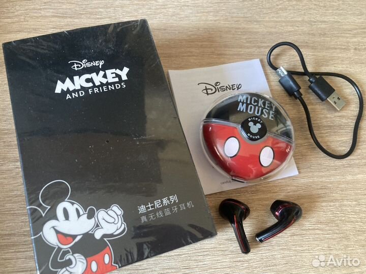 Беспроводные лицензионные наушники (новые)