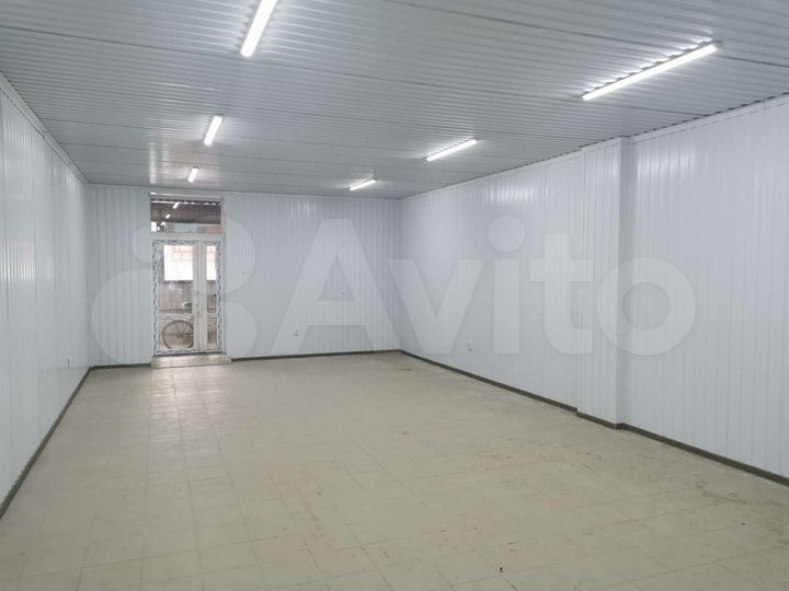 Торговая площадь, 900 м²