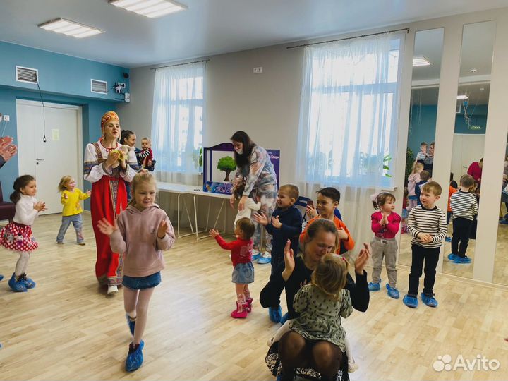 Актриса, аниматор, музыкант, театральный педагог