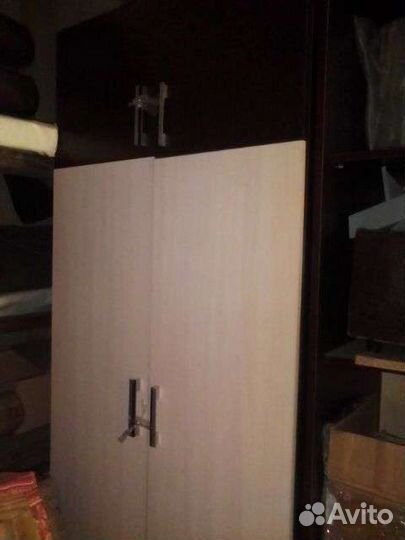 Шкаф