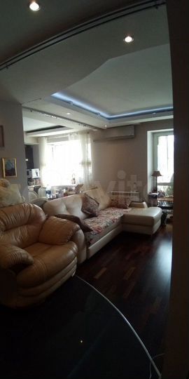 2-к. квартира, 65,7 м², 4/9 эт.