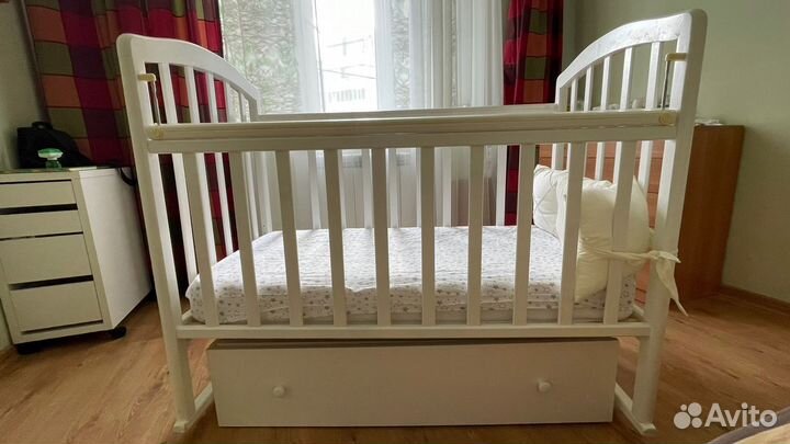 Детская кроватка