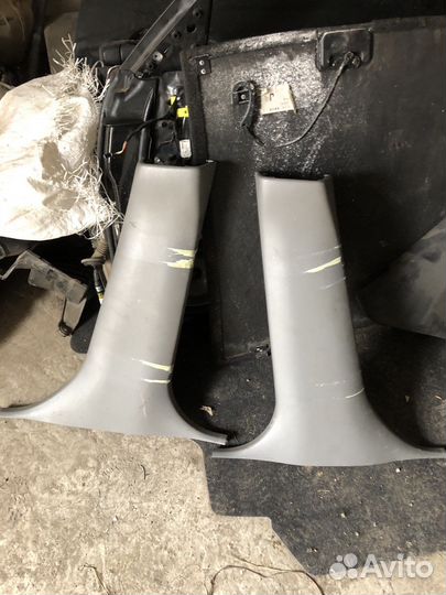 Subaru forester sg5 пластик центральной стойки