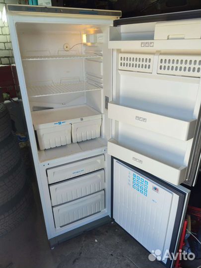 Холодильник бу Stinol