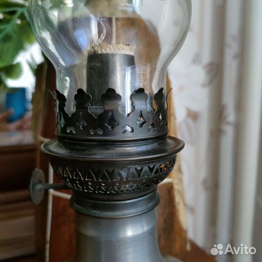 Старинная оловянная керосиновая лампа Франция