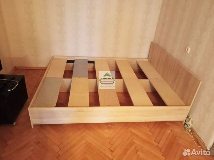 Кровать двухспальная