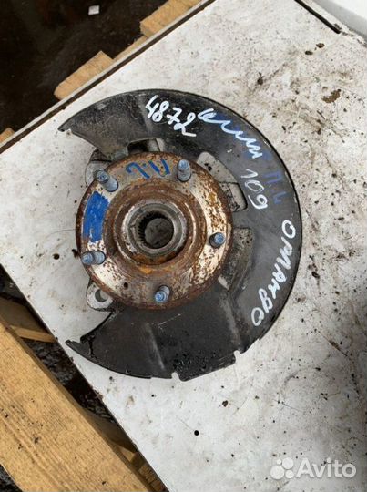 Кулак поворотный передний левый Chevrolet Orlando