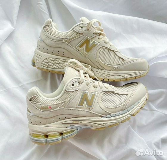 New Balance 2002R White Cream