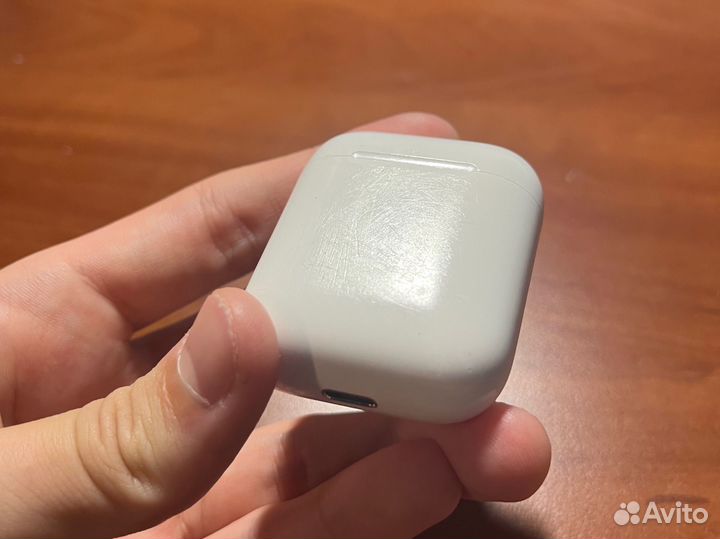 Наушники AirPods (1-го поколения) на запчасти