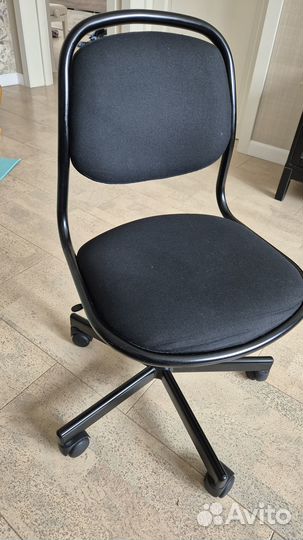 Стул IKEA детский на колесиках