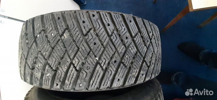 Goodyear Ultragrip Ice Arctic 215/60 R16 99T