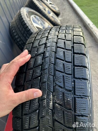 Dunlop Winter Maxx SJ8 225/60 R17 33R