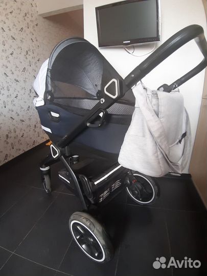 Продам детскую коляску бу