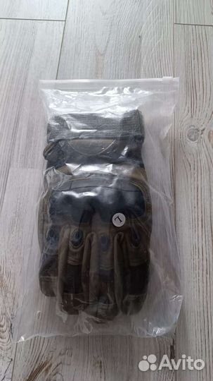 Тактические перчатки, очки, наколенники