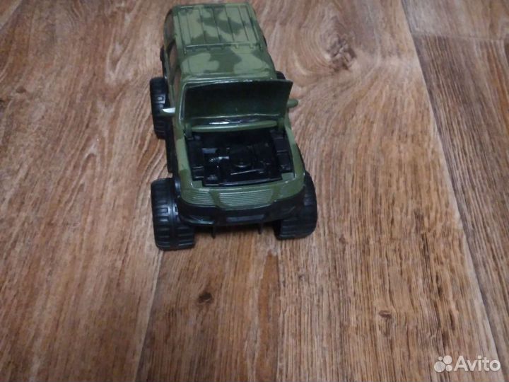 Внедорожник