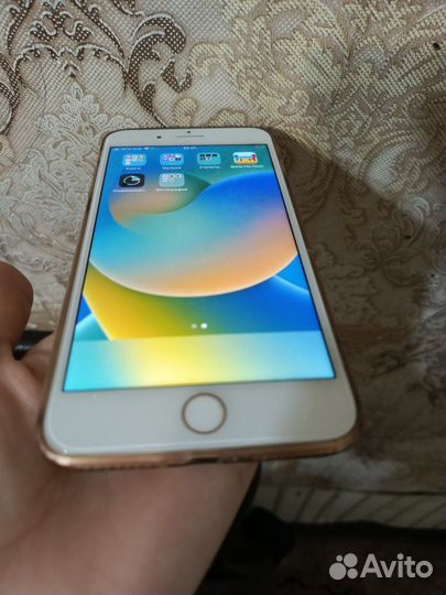 iPhone 8 Plus, 64 ГБ