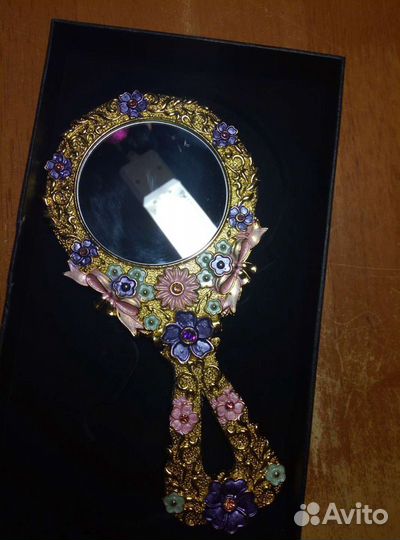 Зеркало в подарочной коробке