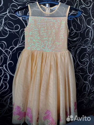 Платье нарядное для девочки 122