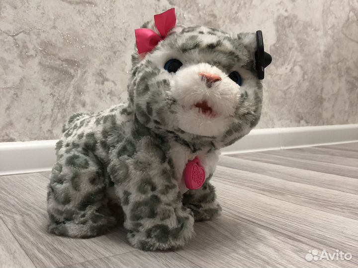 Продаю интерактивную игрушку