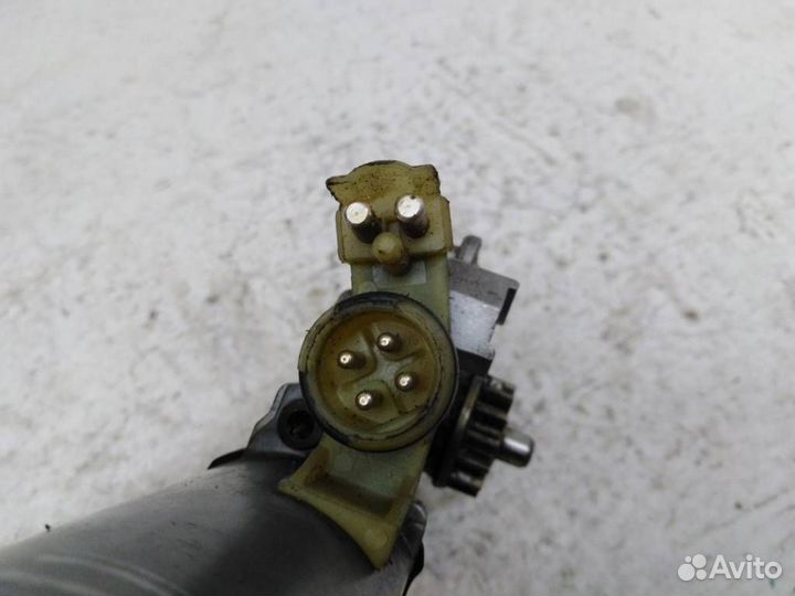 Моторчик переднего левого стеклоподъемника A004820