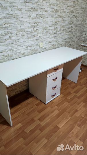 Письменный стол для двоих