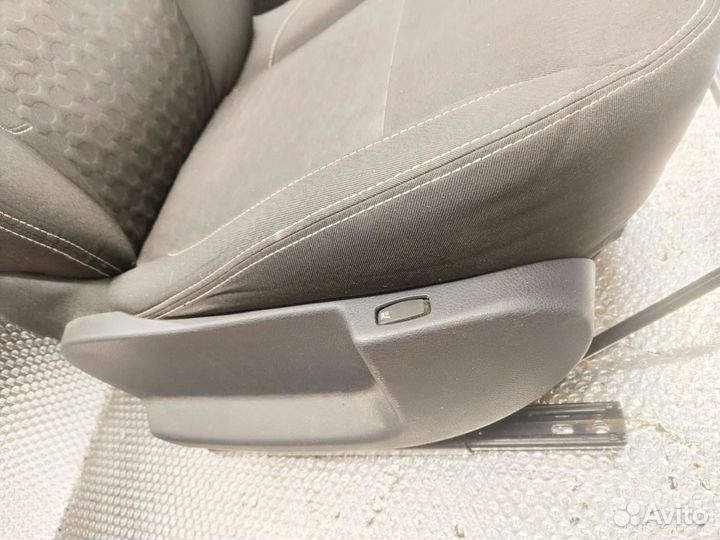 Комплект сидений Renault Logan 2/Sandero 2, 2015