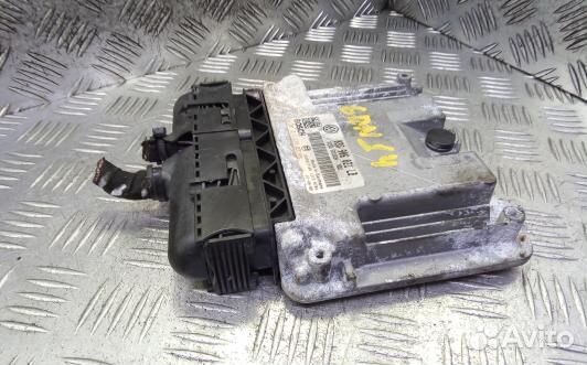 Блок управления двс skoda octavia A5 (6DN14PC01)