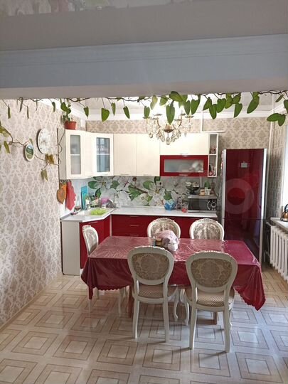 3-к. квартира, 78 м², 2/10 эт.