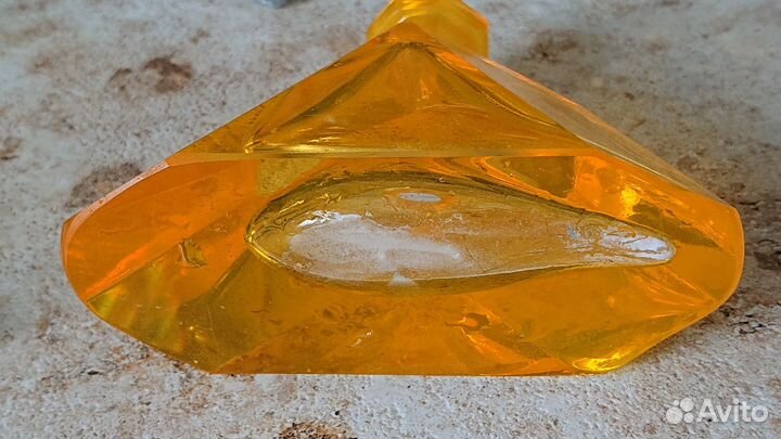 Антикварный парфюмерный флакон