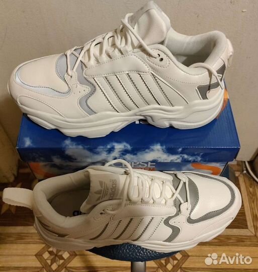 Кроссовки adidas