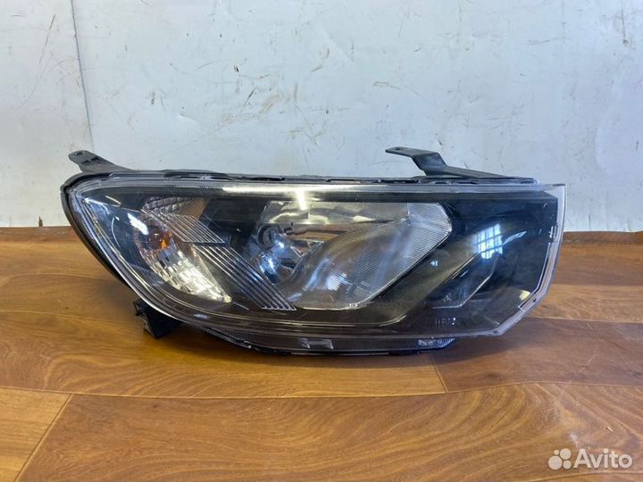 Фара передняя правая LADA Granta FL