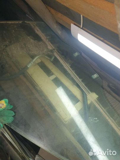 Водительское стекло на вортекс эстина 2013г